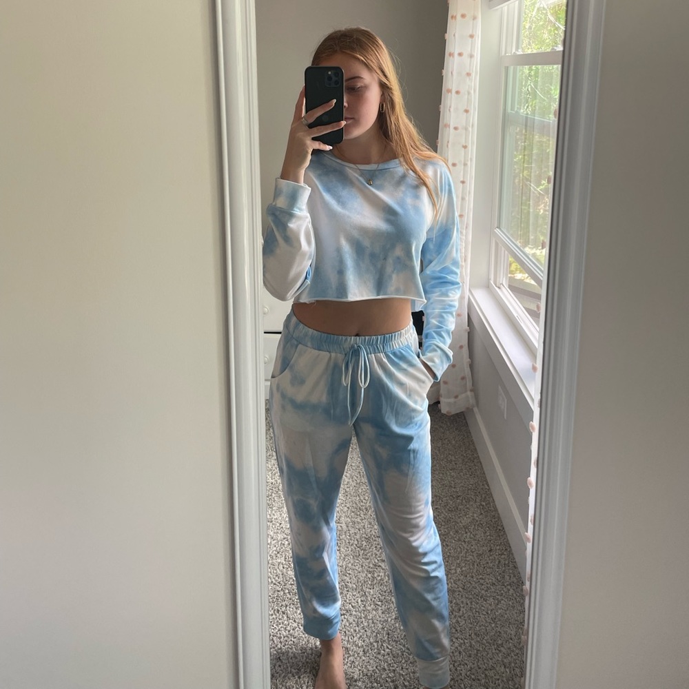 Blue & White tie-dye jogger pants